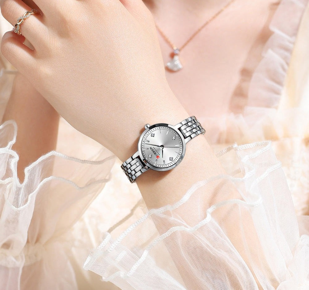 CURREN 9106 Women's Stainless Steel Watch