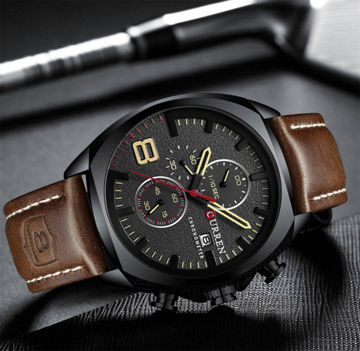 CURREN 8324 Men's Leather Straps Watch