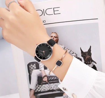 CURREN 9041 Women's Leather Straps Watch