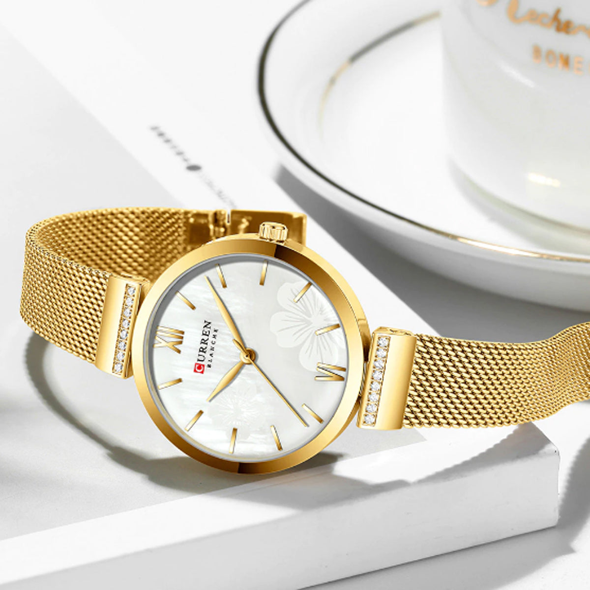 CURREN 9067 Women's Strainless Steel Watch