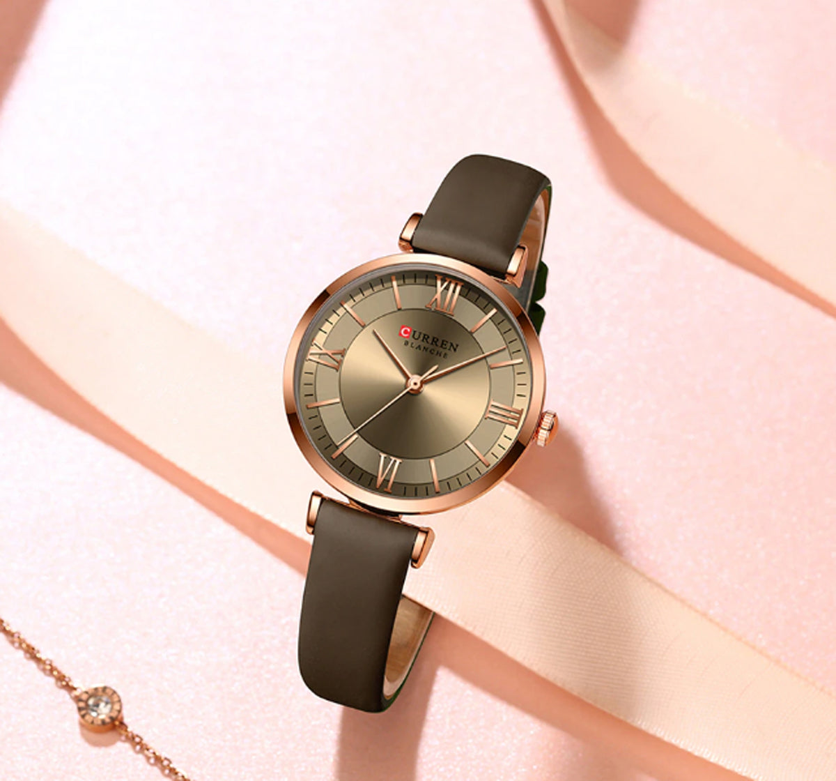 CURREN 9079 Women's Leather Straps Watch