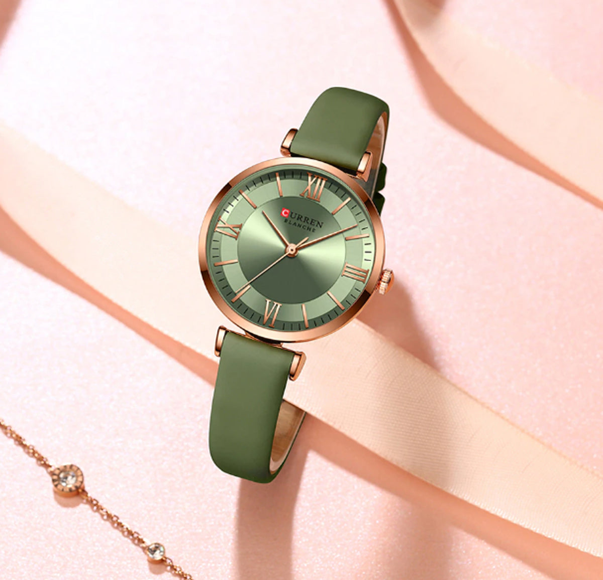 CURREN 9079 Women's Leather Straps Watch