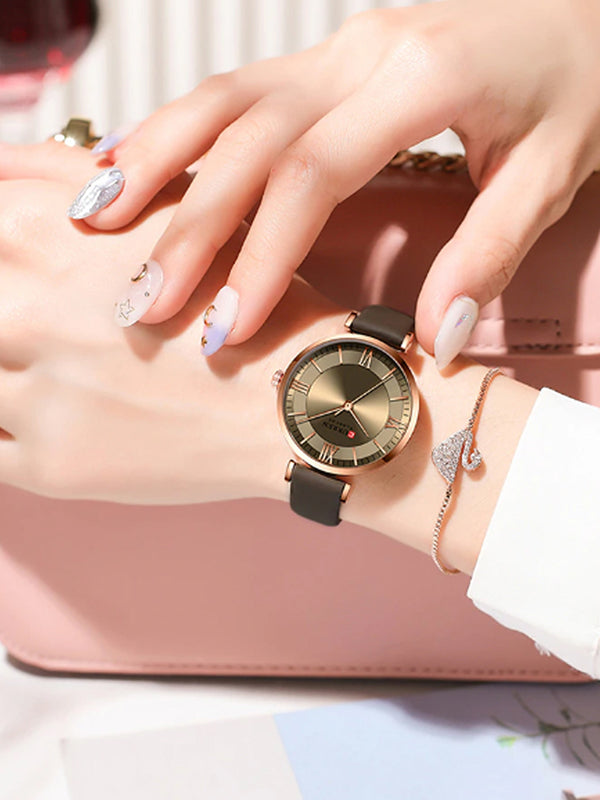 CURREN 9079 Women's Leather Straps Watch