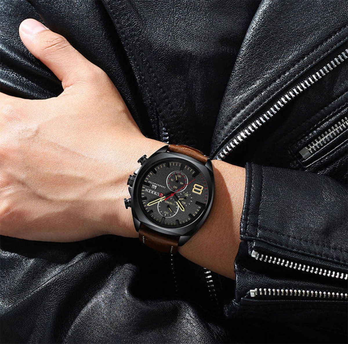 CURREN 8324 Men's Leather Straps Watch
