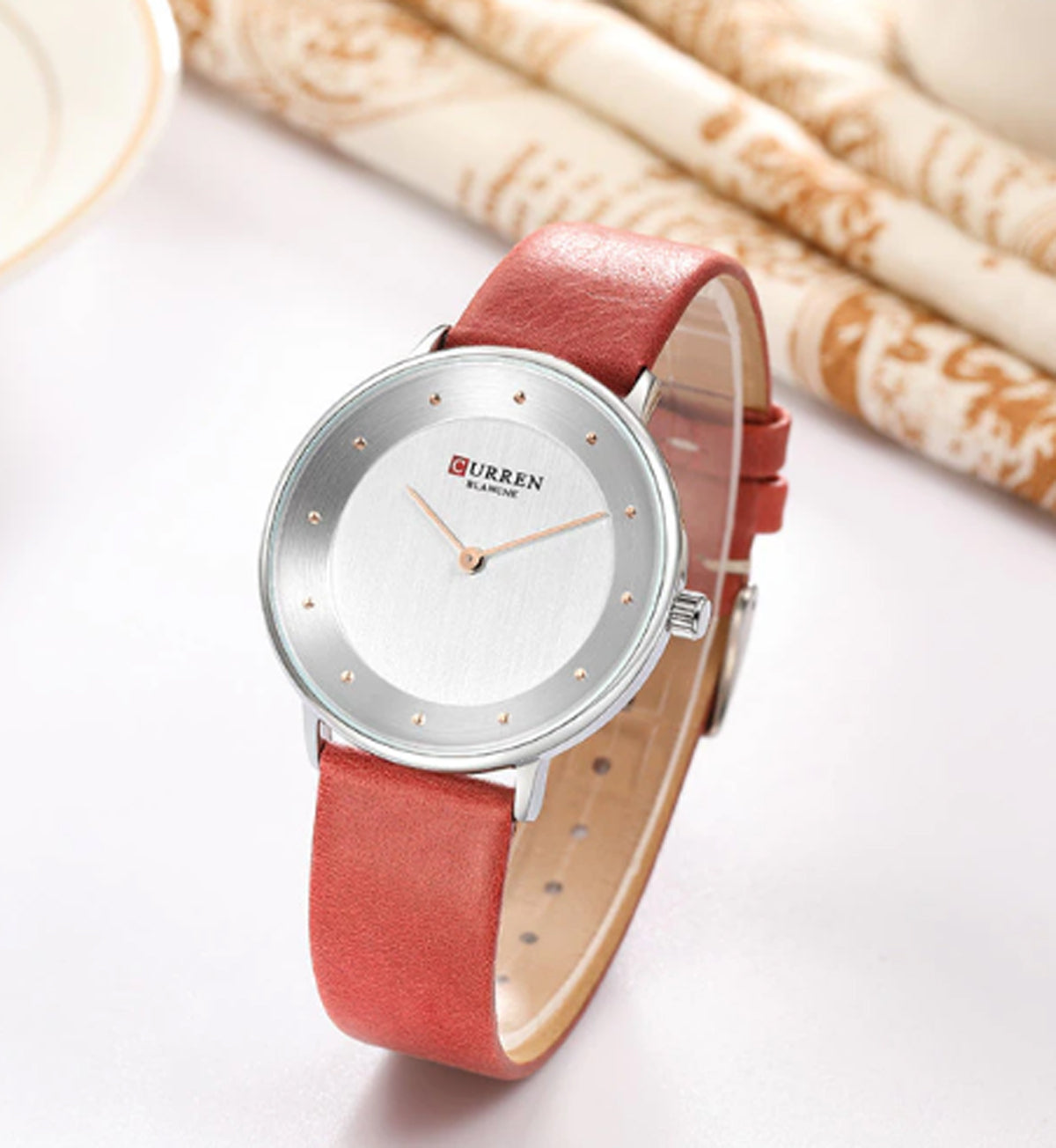 CURREN 9033 Women's Leather Straps Watch