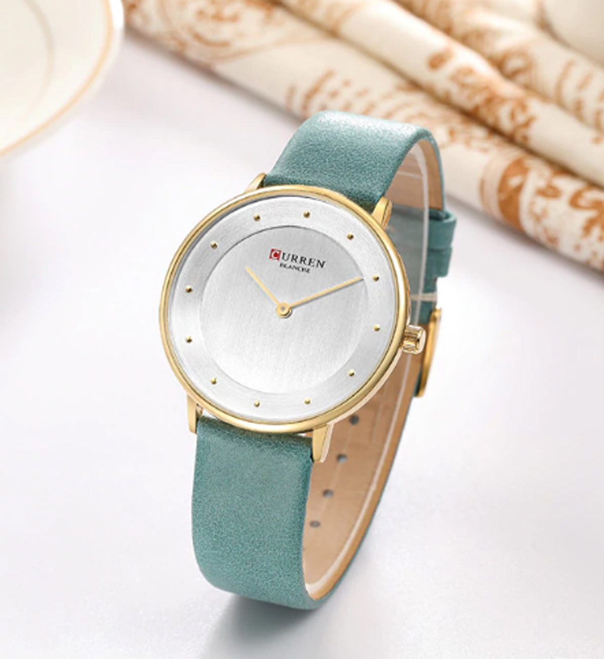 CURREN 9033 Women's Leather Straps Watch