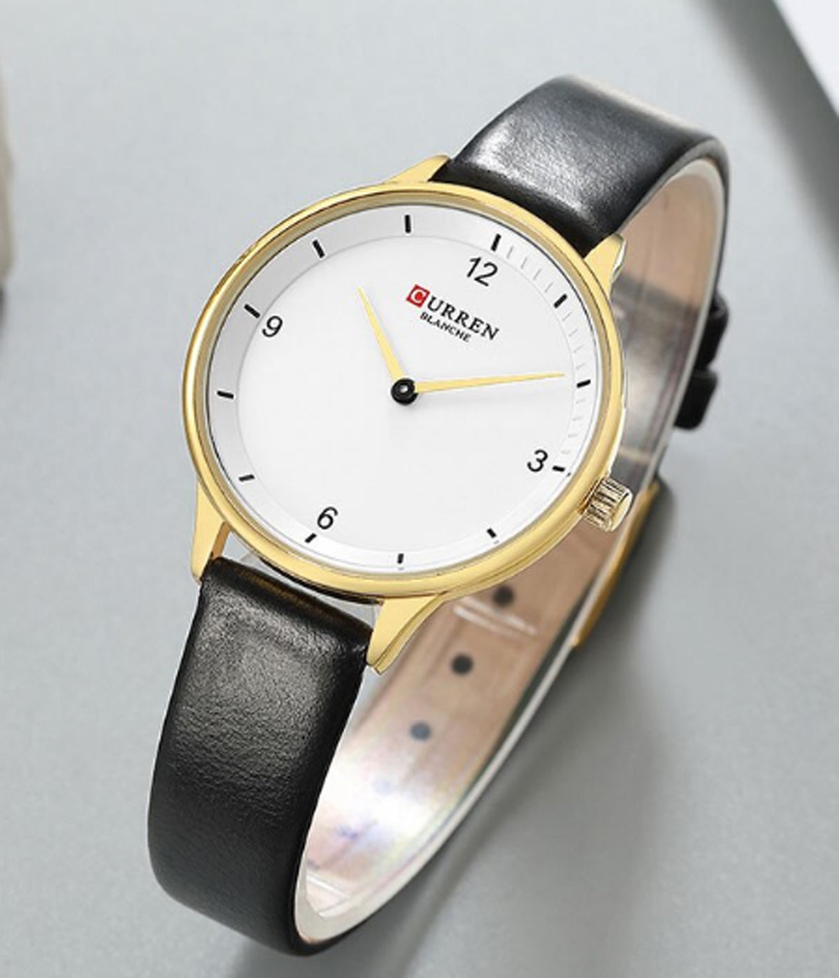 CURREN 9039 Women's Leather Straps Watch