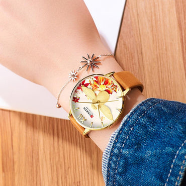CURREN 9061 Women's Leather Straps Watch