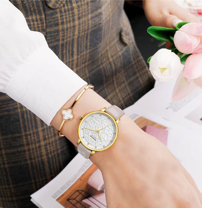 CURREN 9046 Women's Leather Straps Watch
